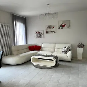 https://appartamento-aris.hotelinveneto.com